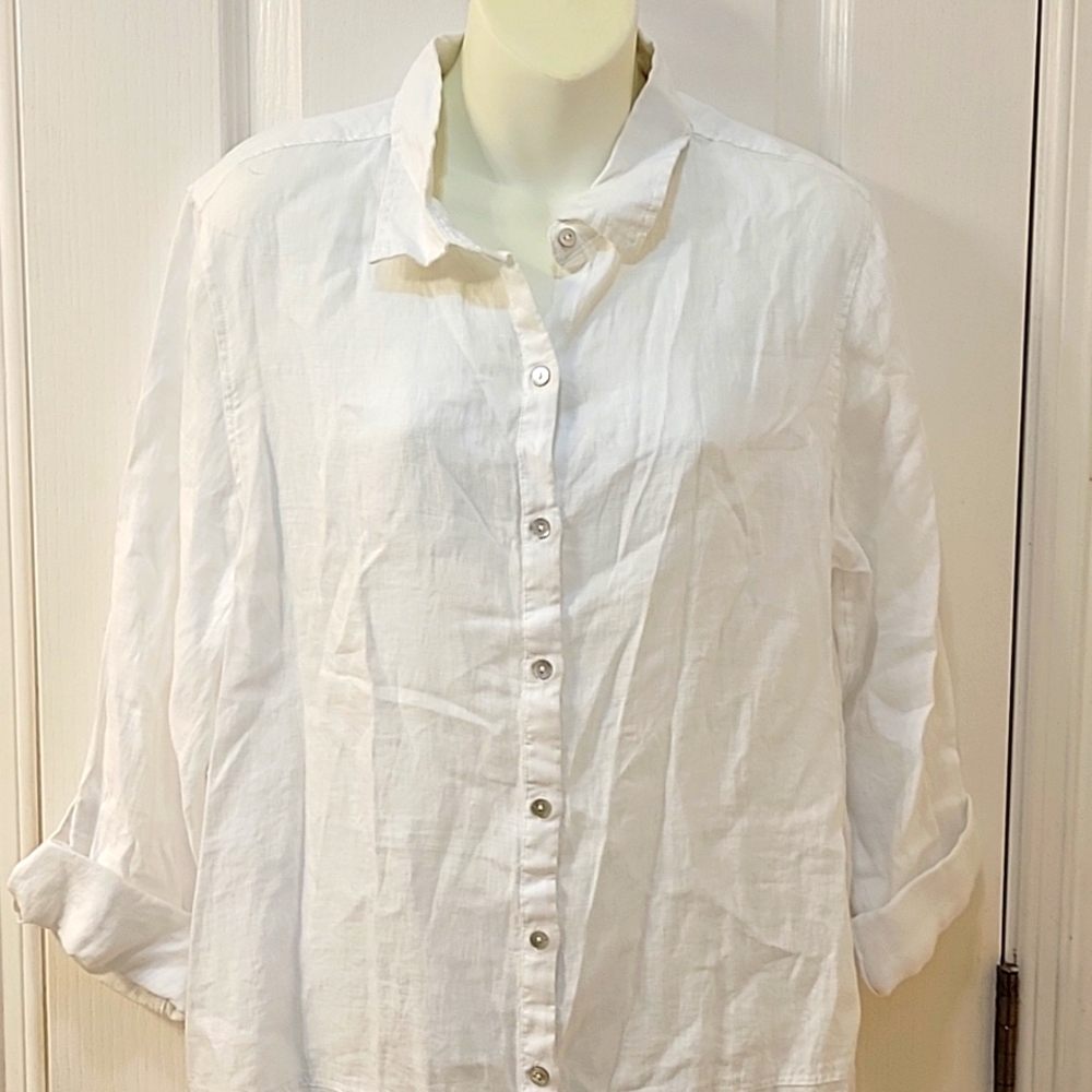 NWT Tahari 100% Linen Long oversized button down